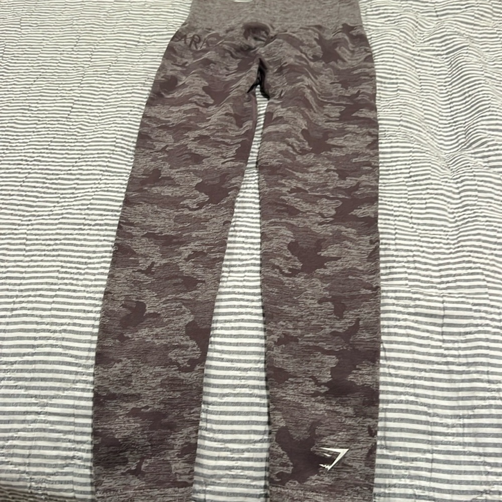 Gymshark leggins purple camouflage